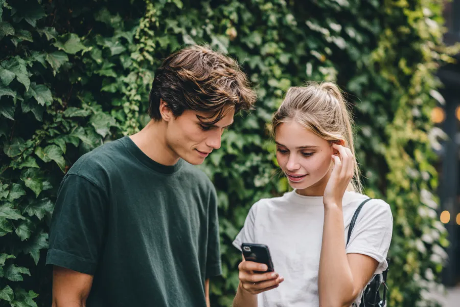 how to be confident on a date