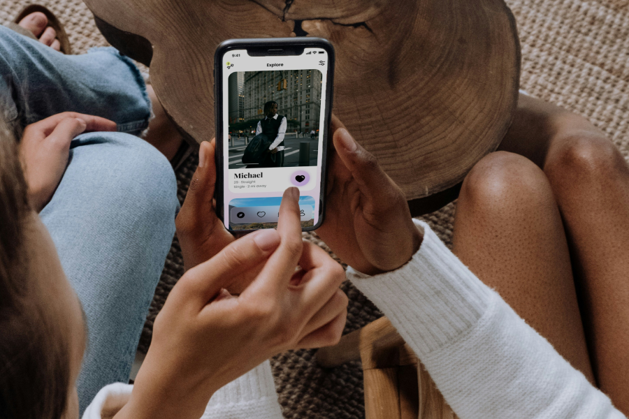 How to Make a Good Dating Profile